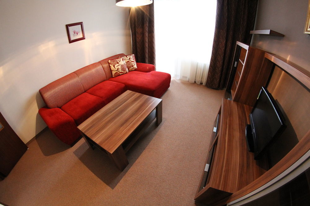 Hotel Spectrum Trnava Bagian luar foto