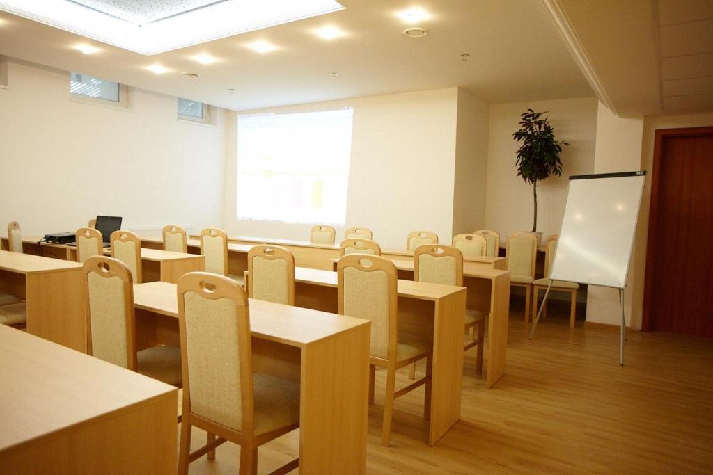 Hotel Spectrum Trnava Bagian luar foto
